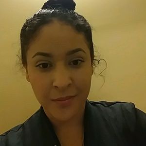 Meet your Posher, Adriana